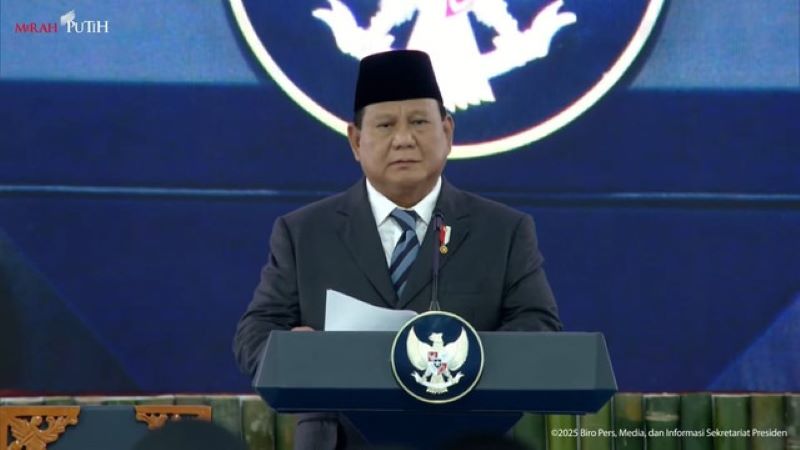 Presiden Prabowo Subianto memberikan sambutan usai melantik Kepala Daerah di Istana Negara, Jakarta, Kamis (20/2/2025).