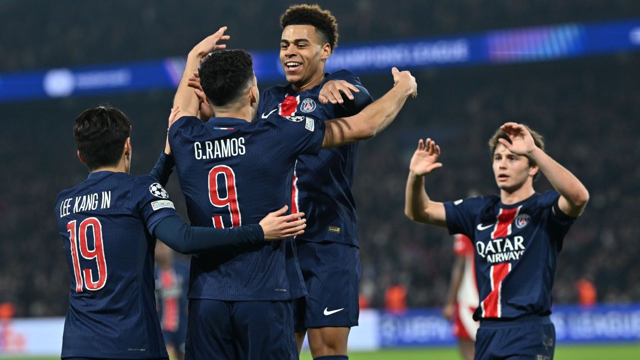 Selebrasi pemain PSG dalam kemenangan telak 7-0 atas Brest di leg kedua playoff fase gugur Liga Champions