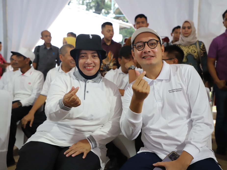 Yuli Hastuti dan Dion Agasi Setiabudi saat persiapan pelantikan Bupati dan Wakil Bupati Kebumen di Istana Negara, Jakarta.