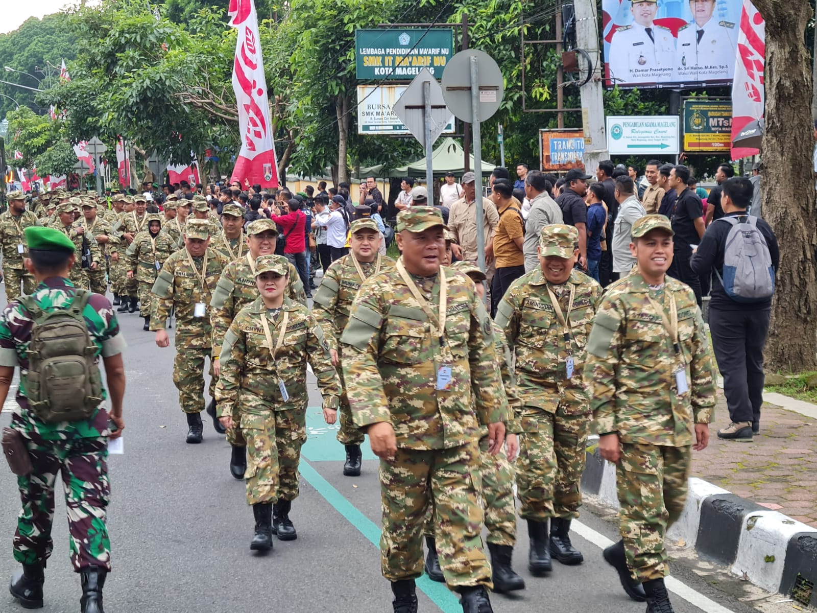 NECIS: Ratusan kepala daerah tiba di kompleks Akmil Magelang, Jumat (21/2/2025).