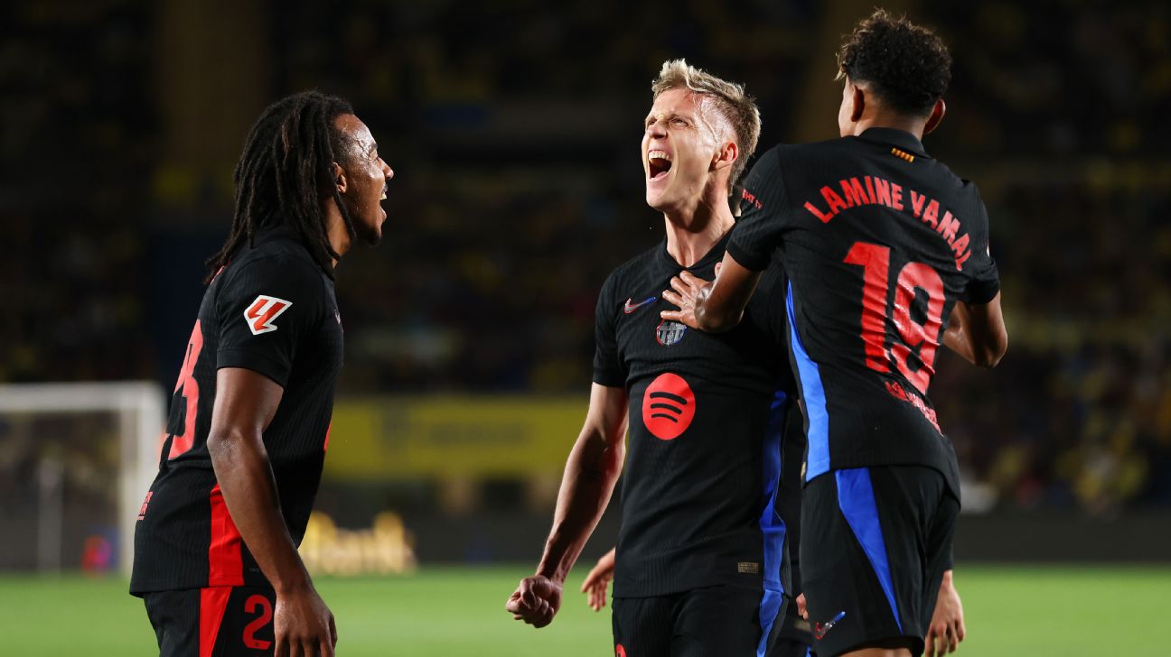 Pemain Barcelona rayakan gol yang dicetak oleh Dani Olmo dalam kemenangan atas Las Palmas di La Liga