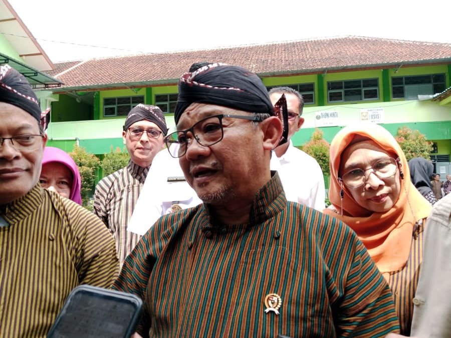 Menteri Pendidikan Dasar dan Menengah (Mendikdasmen) Abdul Mu