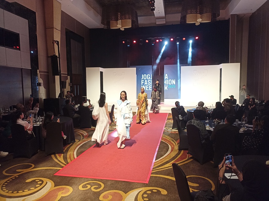 Launching Jogja Fashion Week 2025 di Hotel Royal Ambarrukmo, Rabu (26/2/2025).