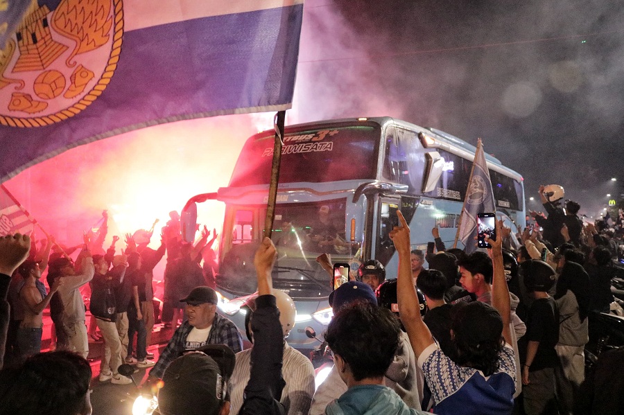 AYDK Sambut Pemain PSIM di Tugu.