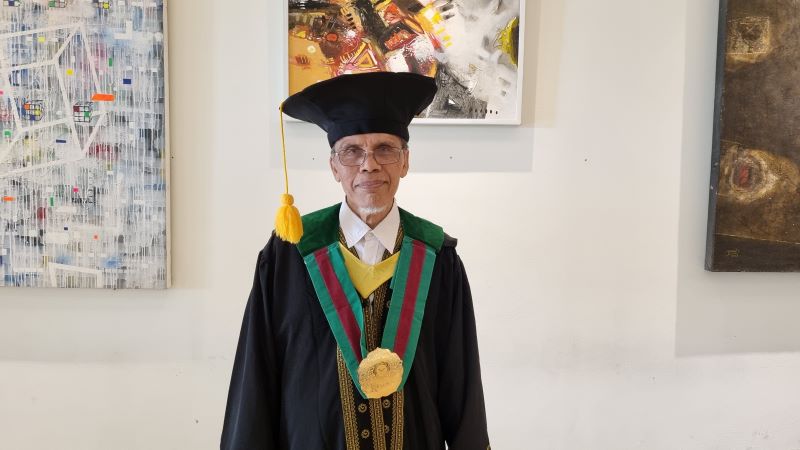 Rektor Universitas Madani Prof Mifedwil Jandra