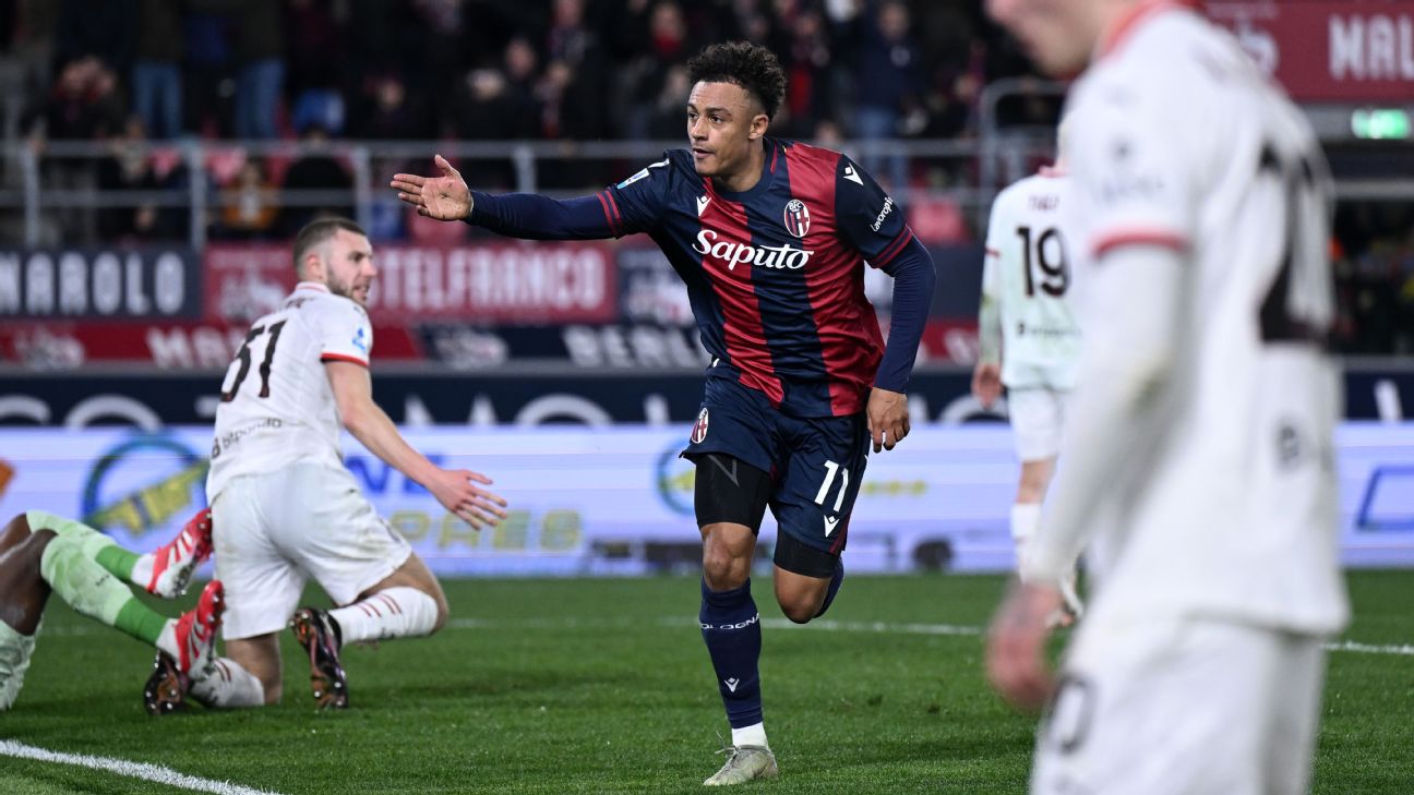 Selebrasi Dan Ndoye setelah mencetak gol kemenangan bagi Bologna atas AC Milan