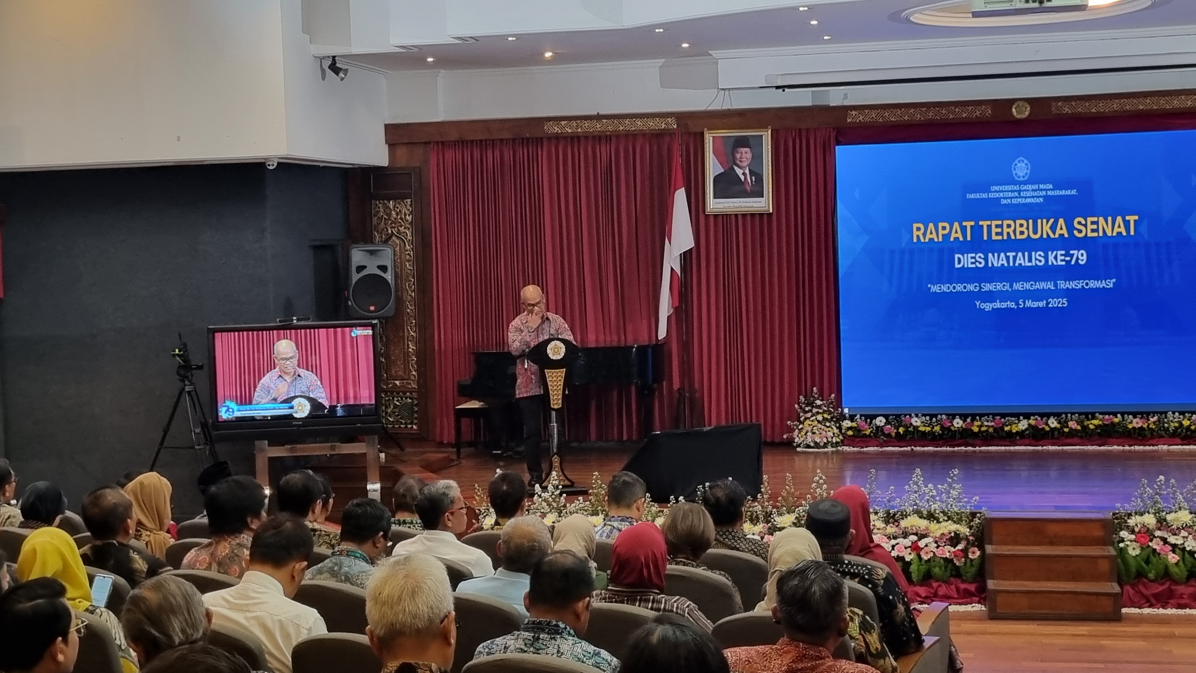 &nbsp;  KESEHATAN: Sesi rapat terbuka senat, dalam rangka memperingati puncak Dies Natalis FK-KMK ke-79 UGM&nbsp;