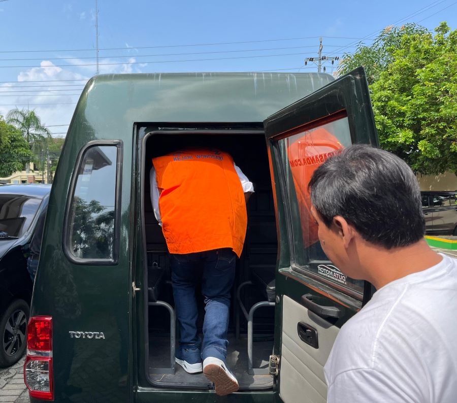 Penyerahan tersangka dan barang bukti di Kejari Gunungkidul, Kamis (6/3).