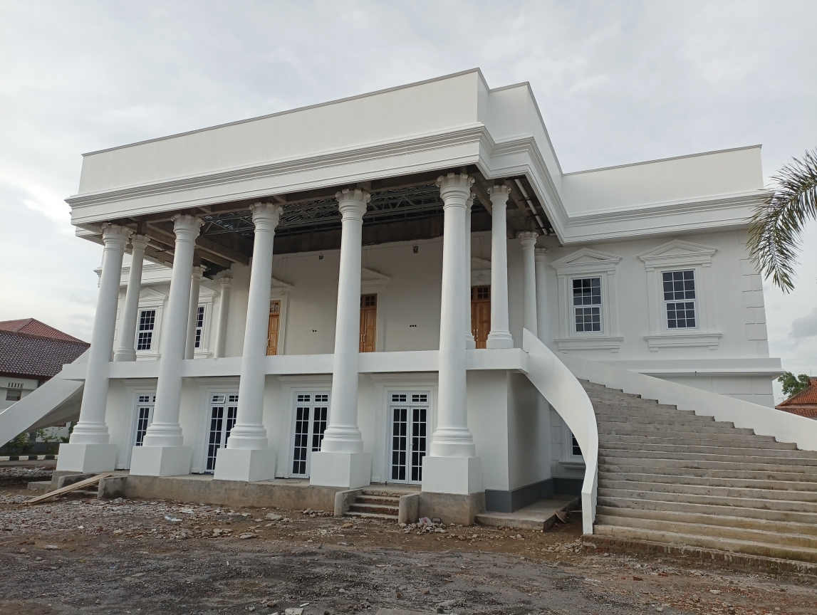 Kondisi rumah dinas Bupati Kebumen yang sedang dalam tahap renovasi.