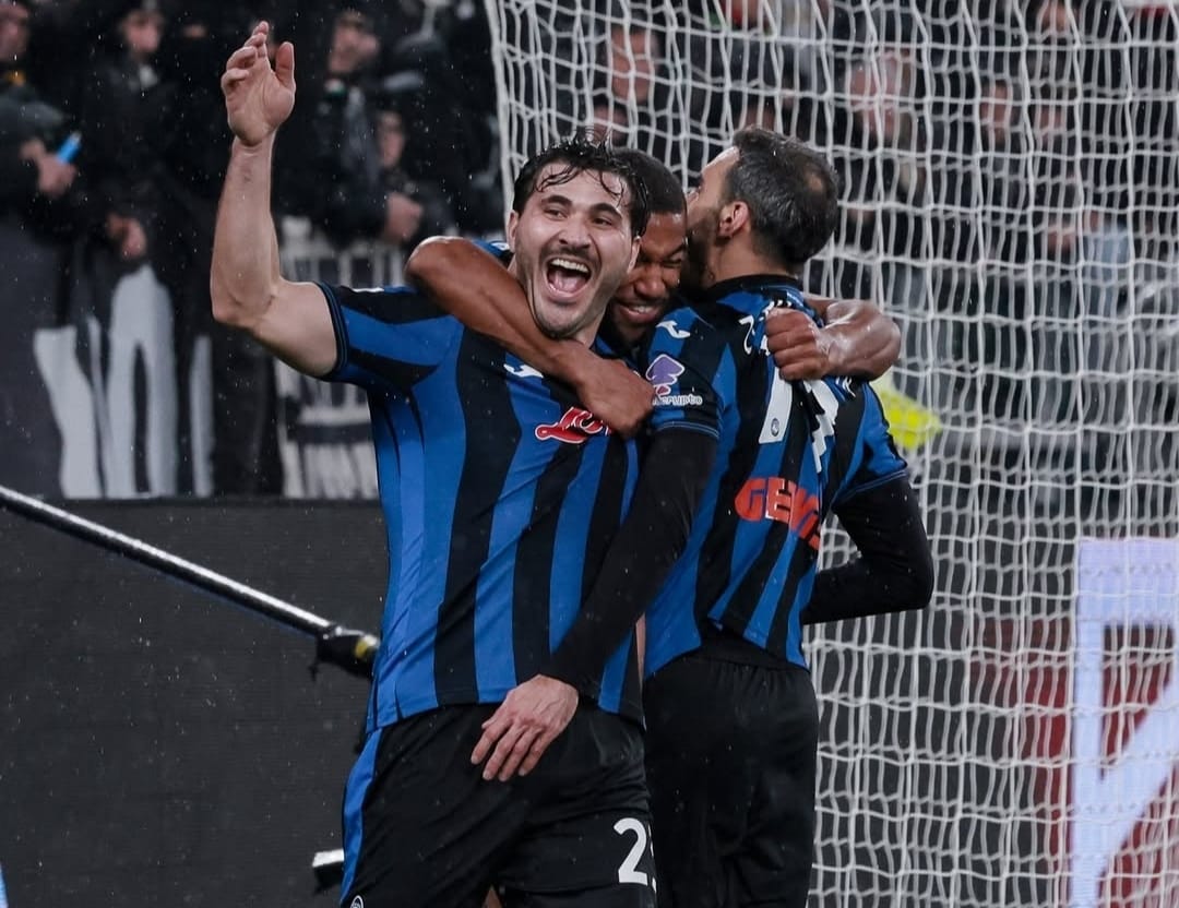 Selebrasi pemain Atalanta setelah permalukan Juventus di Allianz Arena