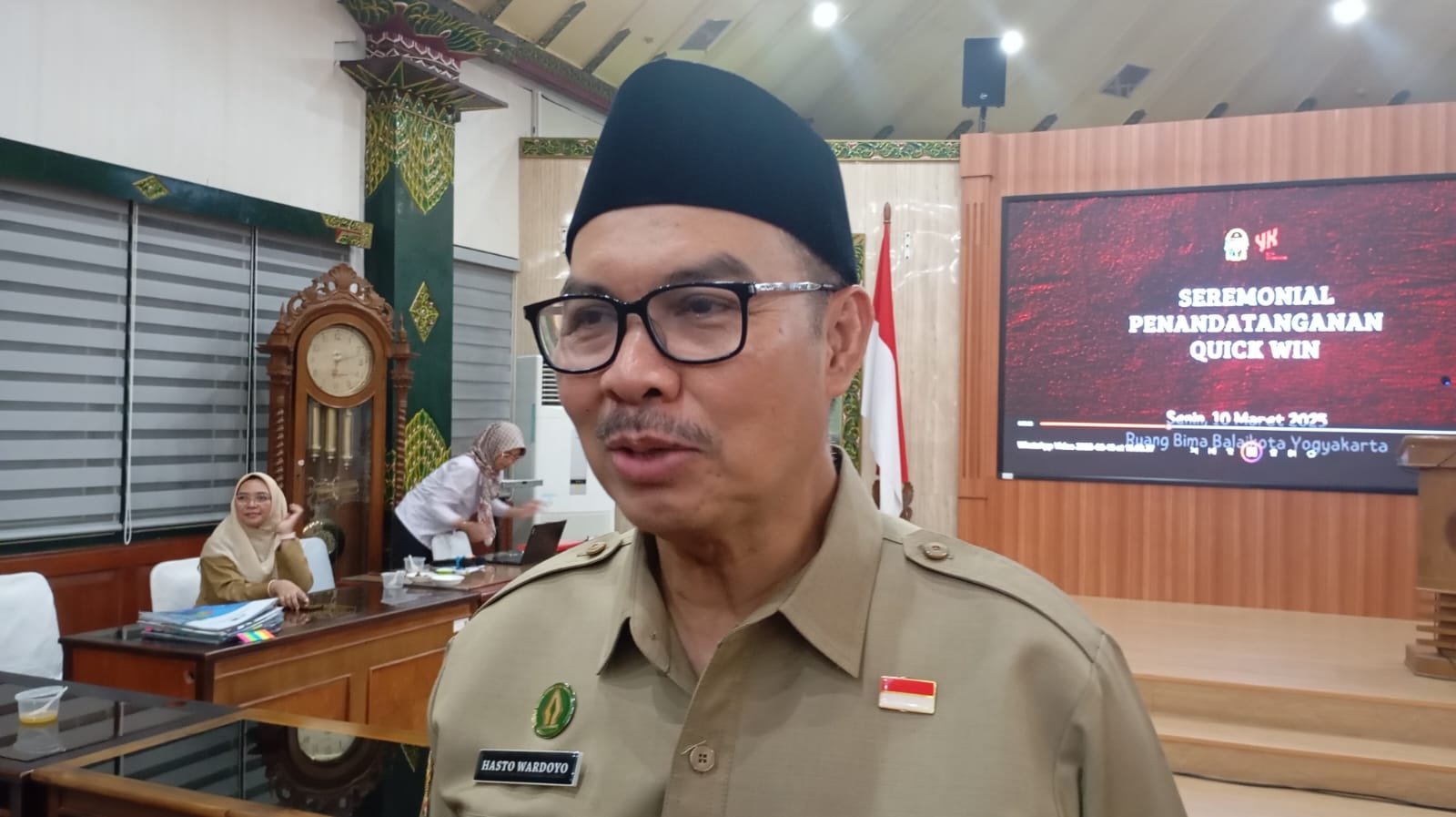 Wali Kota Jogja Hasto Wardoyo saat ditemui di Balai Kota Jogja, Senin (10/3/2025).