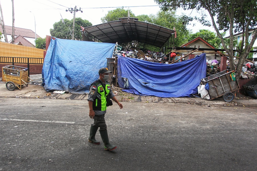 Kondisi tumpukan sampah di Delo Mandala Krida Kamis (13/3/2025). Depo ini ditargetkan bersih total sebelum Lebaran.