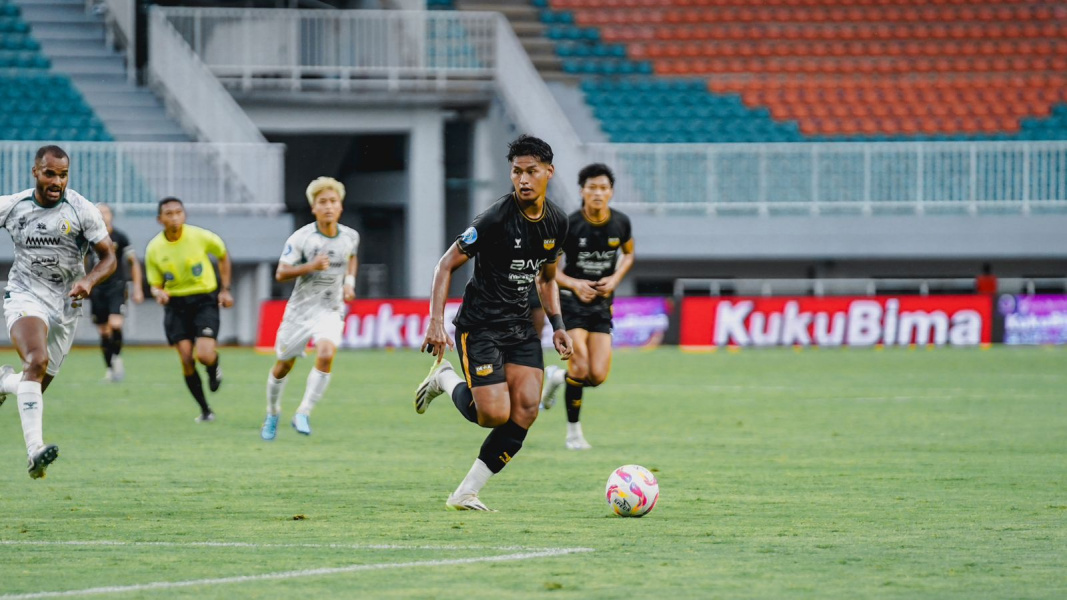 Septian Bagaskara saat memperkuat Dewa United di BRI Liga 1 (dewa united)