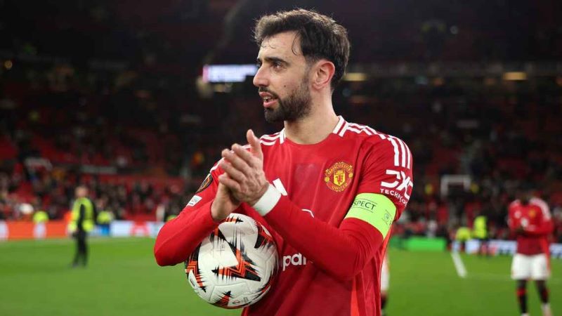 Bruno Fernandes mencetak hattrick dalam kemenangan Manchester United 4-1 atas Real Sociedad pada leg kedua Europa League