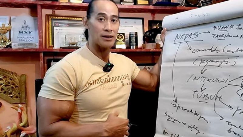 Ade Rai binaragawan tanah air bagikan tips awet muda dan sehat.