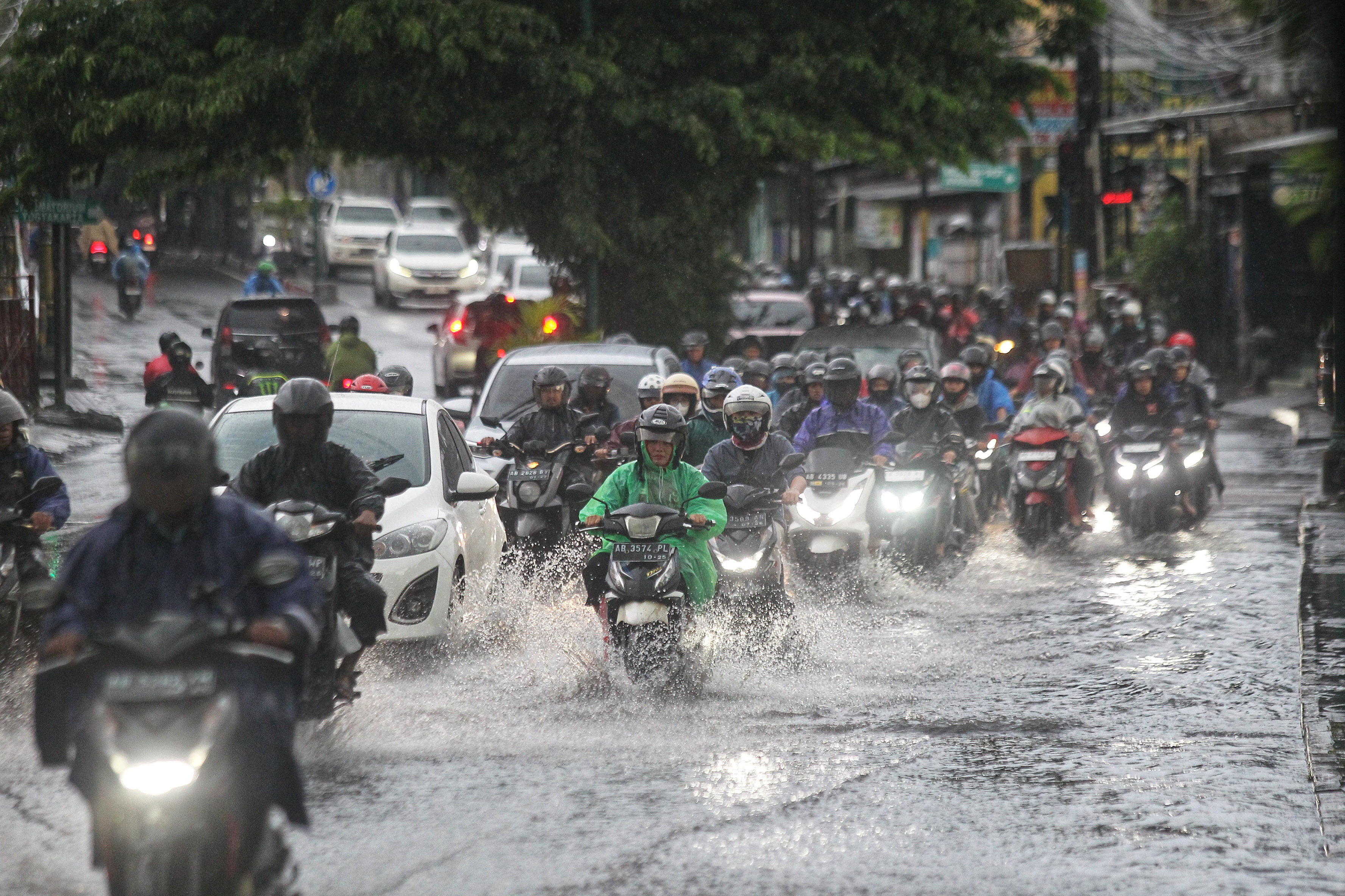 Antisipasi Banjir di Jalanan, DPUPKP Kabupaten Sleman Sebut Penting Lakukan Pembongkaran Saluran Air yang Sempit