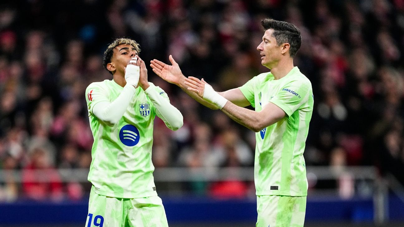 Selebrasi Lamine Yamal setelah mencetak gol ke gawang Atletico Madrid dalam kemenangan comeback Barcelona di La Liga