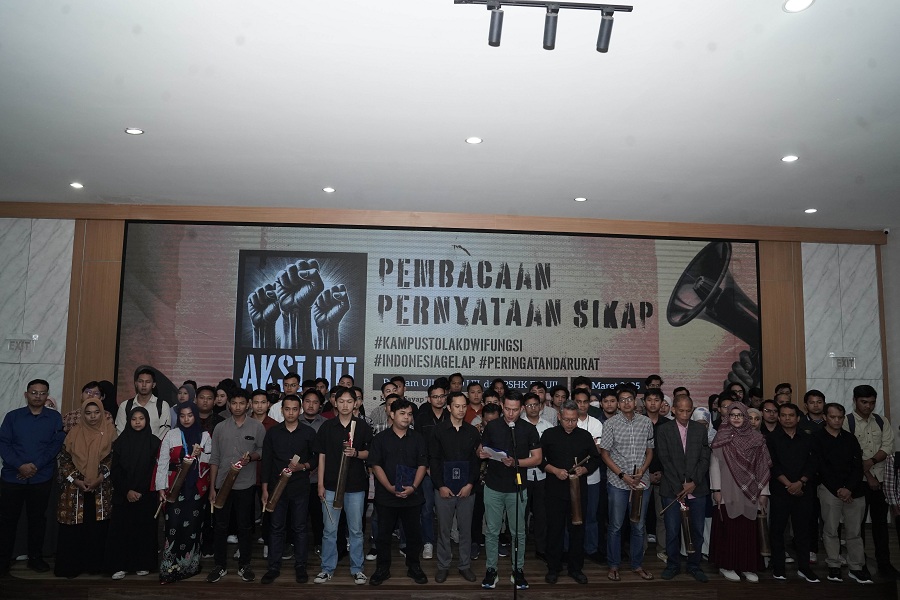 KOMPAK: Seruan aksi penolakan terhadap rencana Dwifungsi TNI yang dilakukan oleh civitas akademika Universitas Islam Indonesia (UII).