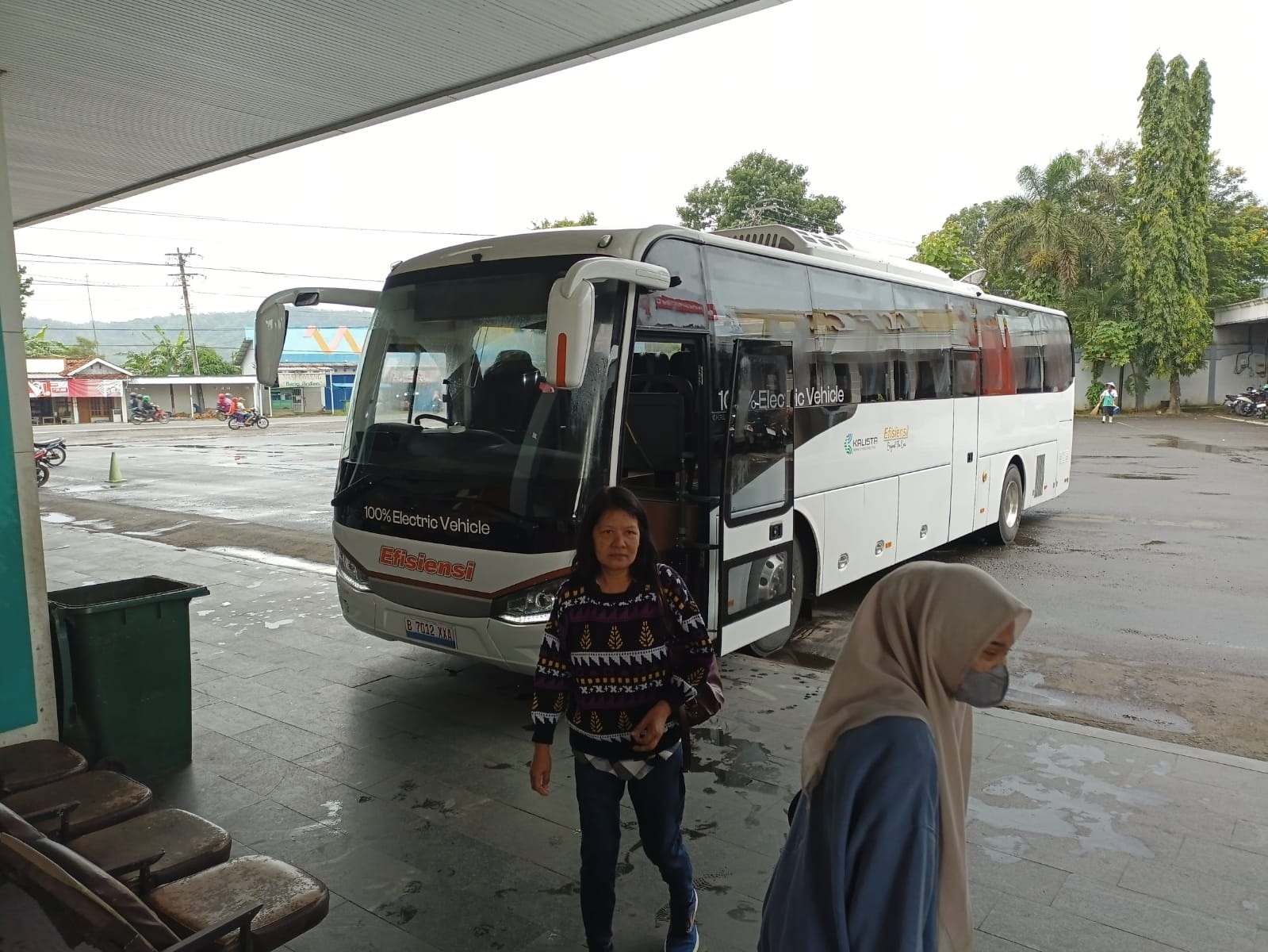 RAMAH LINGKUNGAN: Salah satu perusahaan otobus (PO) asal Kebumen menghadirkan layanan bus listrik perdana.