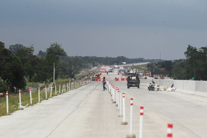 Jalan tol Jogja-Solo segmen Prambanan-Tamanmartani akan dibuka secara fungsional pada mudik Lebaran tahun ini, mulai 24 Maret