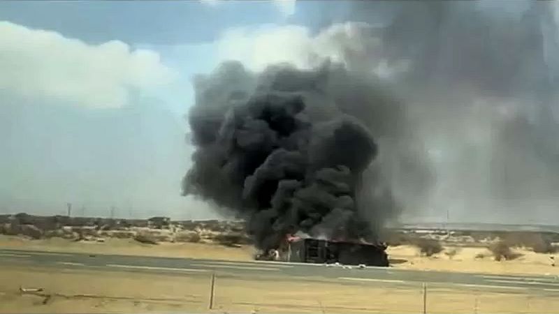 Bus yang ditumpangi jamaah umrah asal Indonesia terbakar di Arab Saudi, Kamis (20/3/2025).
