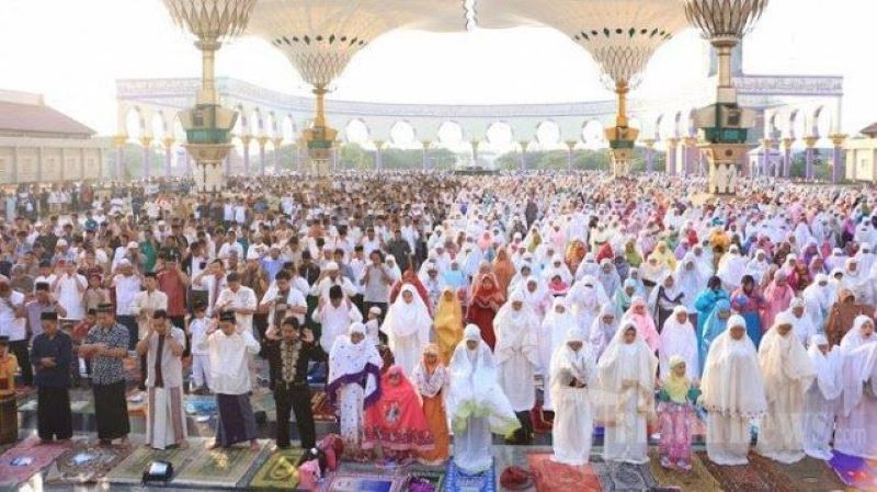 Sholat Berjamaah.