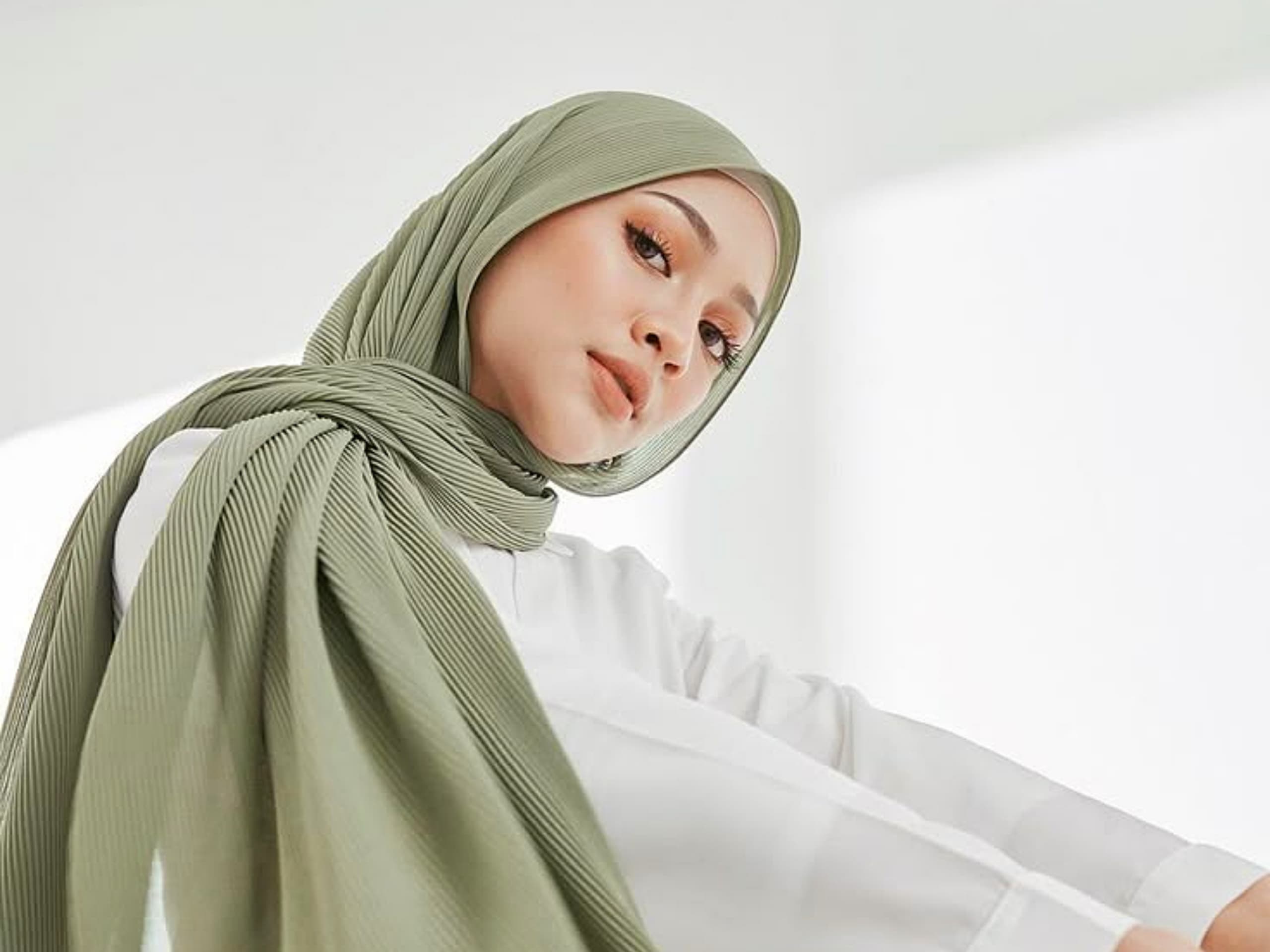 Model hijab pashmina ala gen z. (Pinterest: EDA)