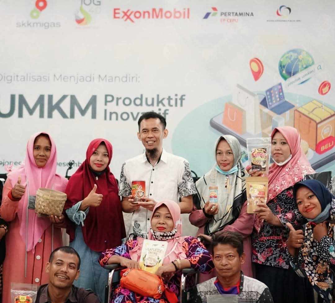 Edy SR (berdiri, Tengah), BrandPreneur Jogja.