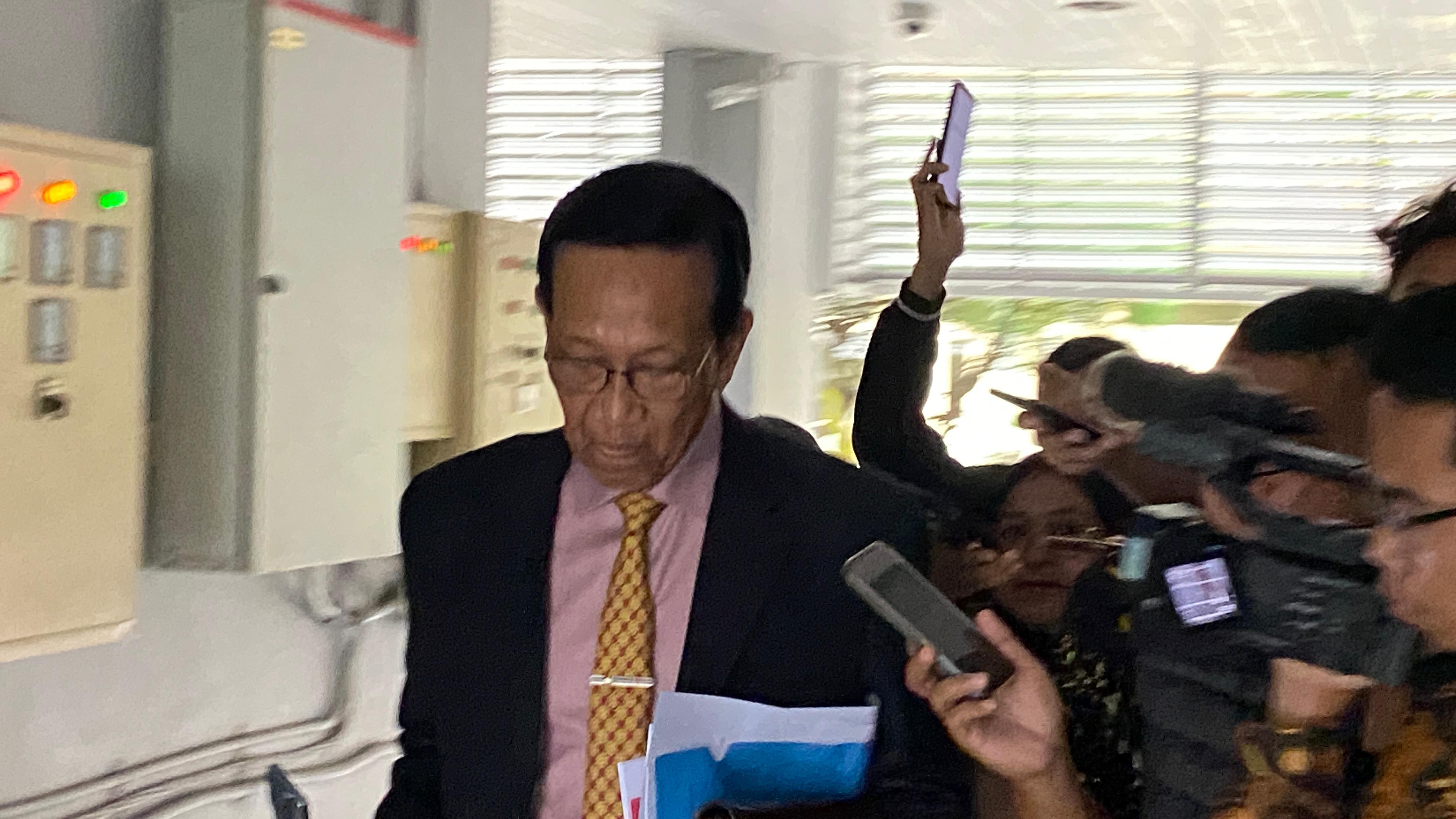 Raja Keraton Jogja Sri Sultan Hamengku Bawono Ka 10 saat ditemui di Kompleks Kepatihan, Jogja, Kamis (10/4/2025).