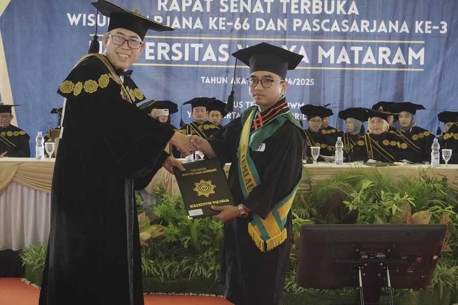 Ilustrasi foto wisuda di UWM.