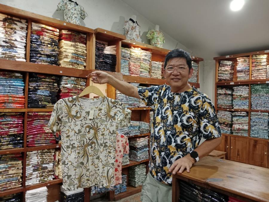 Pemilik Usaha Omah Oblong Jogja Sugiyanto