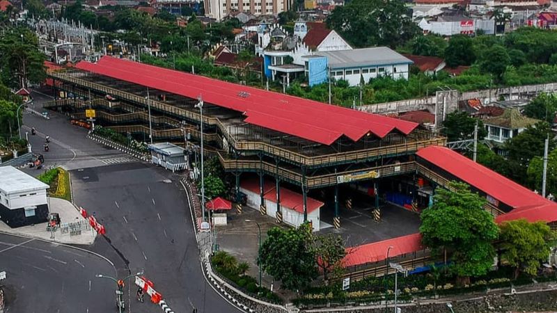 Taman parkir Abu Bakar Ali, Jogja.