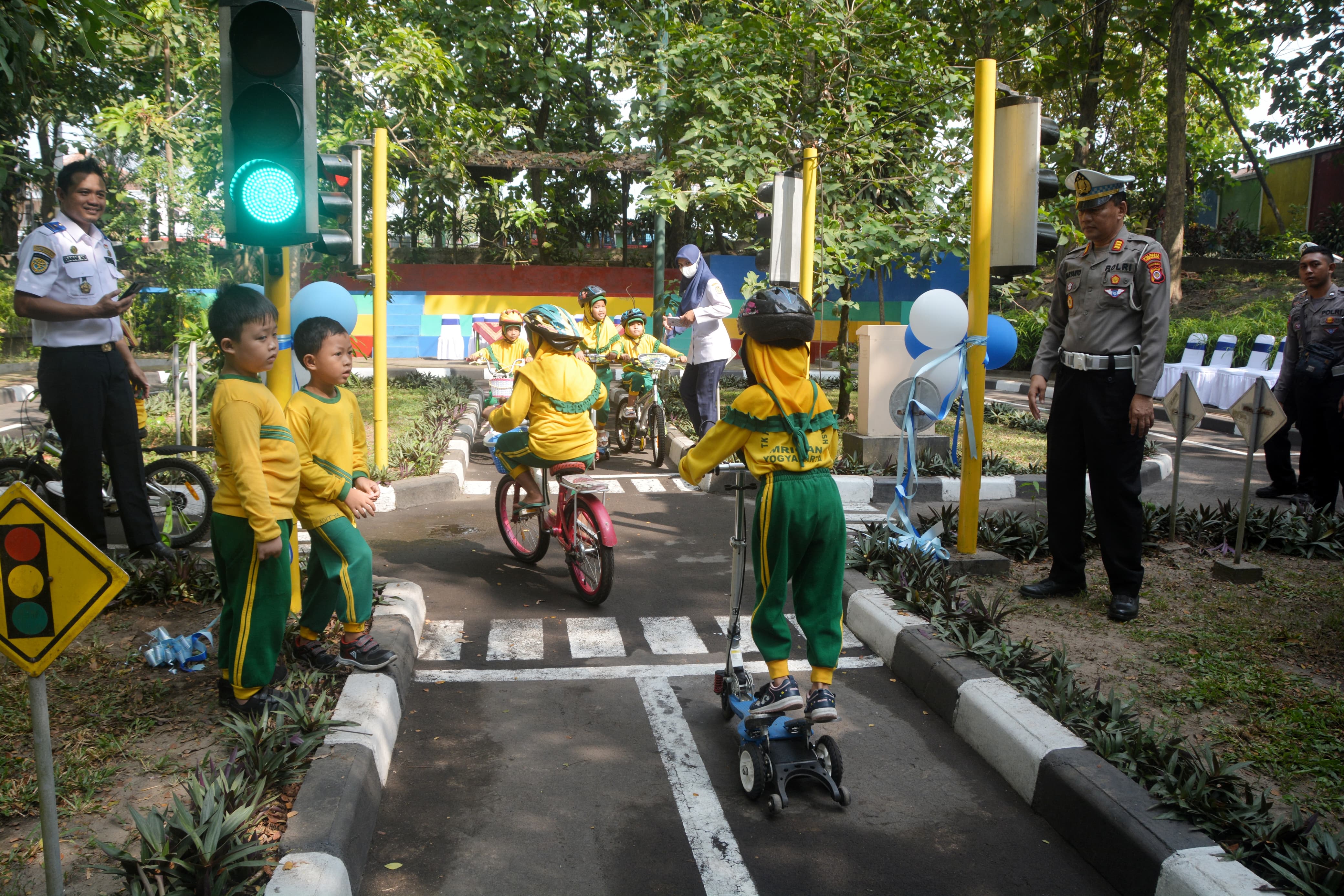 Anak-anak saat menikmati wahana di Taman Edukasi Lalu Lintas Giwangan beberapa waktu lalu.