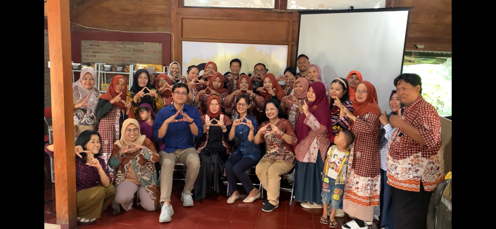 UAJY melakukan pendampingan intensif kepada anggota Forum Komunikasi Usaha Mikro, Kecil, dan Menengah (UMKM) di Kapanewon Kalasan, Kabupaten Sleman dalam rangka memperingati Hari Kartini.