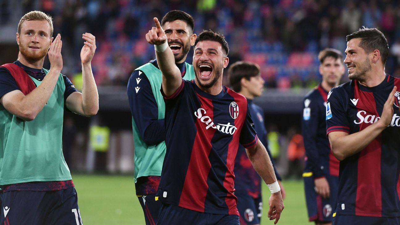 Selebrasi pemain Bologna setelah kalahkan Empoli dan kunci tiket final Coppa Italia