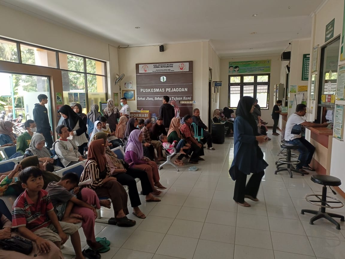 Masyarakat antusias menikmati layanan Cek Kesehatan Gratis (CKG) di Puskesmas Pejagoan.