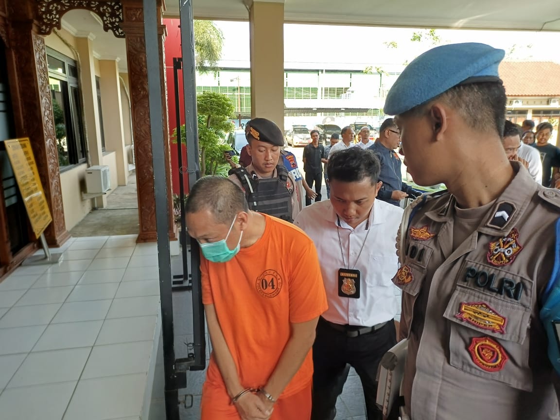 UNGKAP KASUS : Kapolres Purworejo AKBP Andry Agustiano memimpin pers rilis terkait pengungkapan pusaran kasus korupsi di Bank BPR Purworejo. Dari kasus ini seorang pengusaha properti ditetapkan sebaga