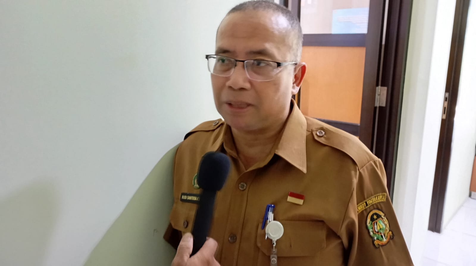 Kepala Disdikpora Kota Jogja Budi Santosa Asrori saat ditemui, Senin (28/4/2025).