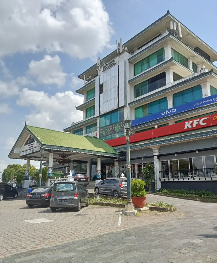 Gedung Wisma Hartono Jogja.