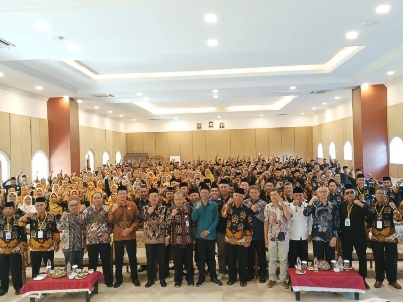KOMPAK: Anggota Badan Permusyawaratan Desa (BPD) se-Kebumen menggelar silaturahmi akbar Sabtu (3/5).