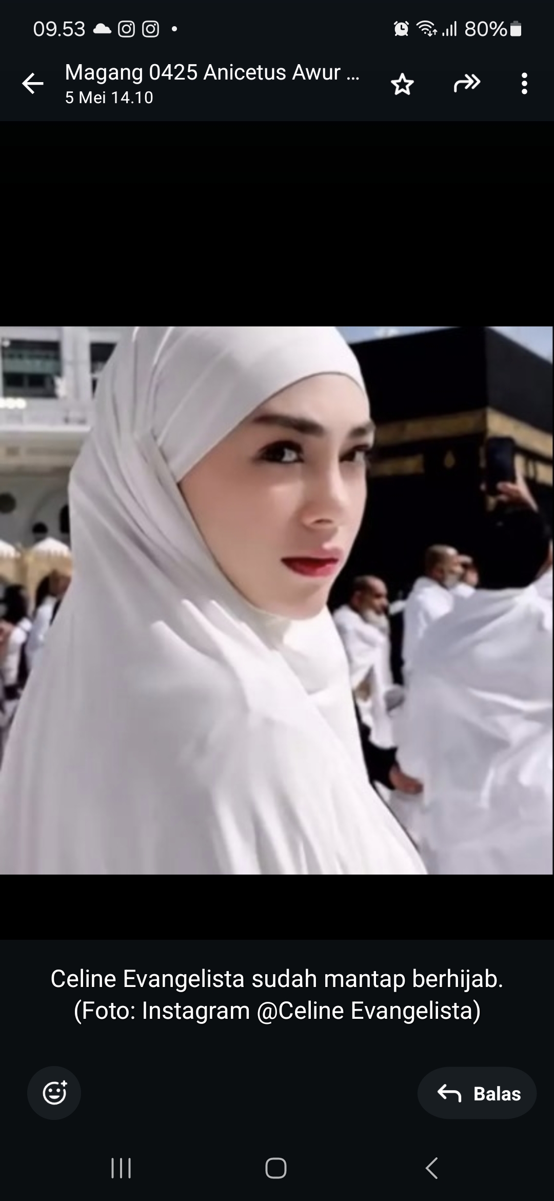 Aktris Celine Evangelista mantap berhijab.