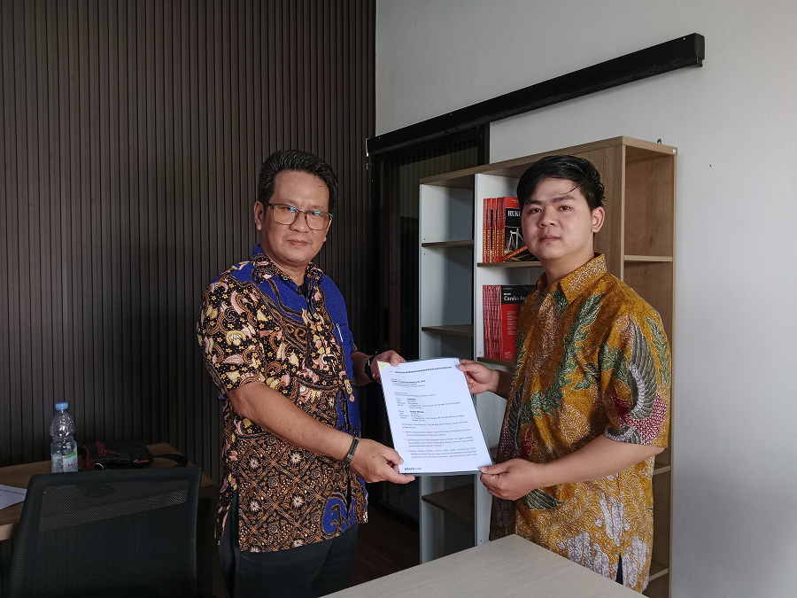 Pelaku UMKM lapor ke kantor DPD Partai Nasdem Kabupaten Sleman.