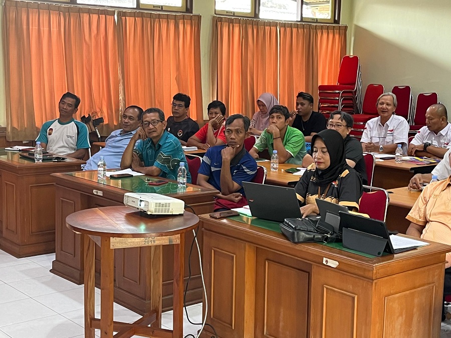 Para pengurus NPCI DIY saat melakukan rapat persiapan Peparda 2025.