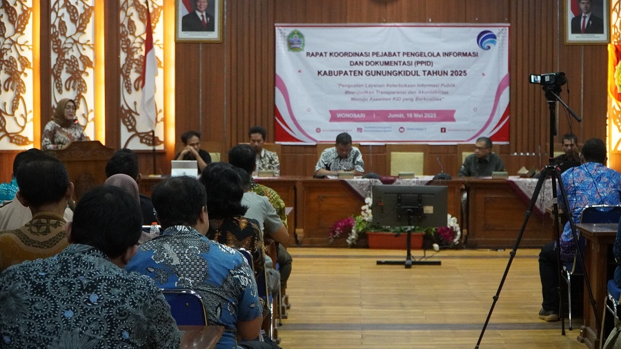 Rapat koordinasi pejabat pengelola informasi dan dokumentasi Kabupaten Gunungkidul 2025.