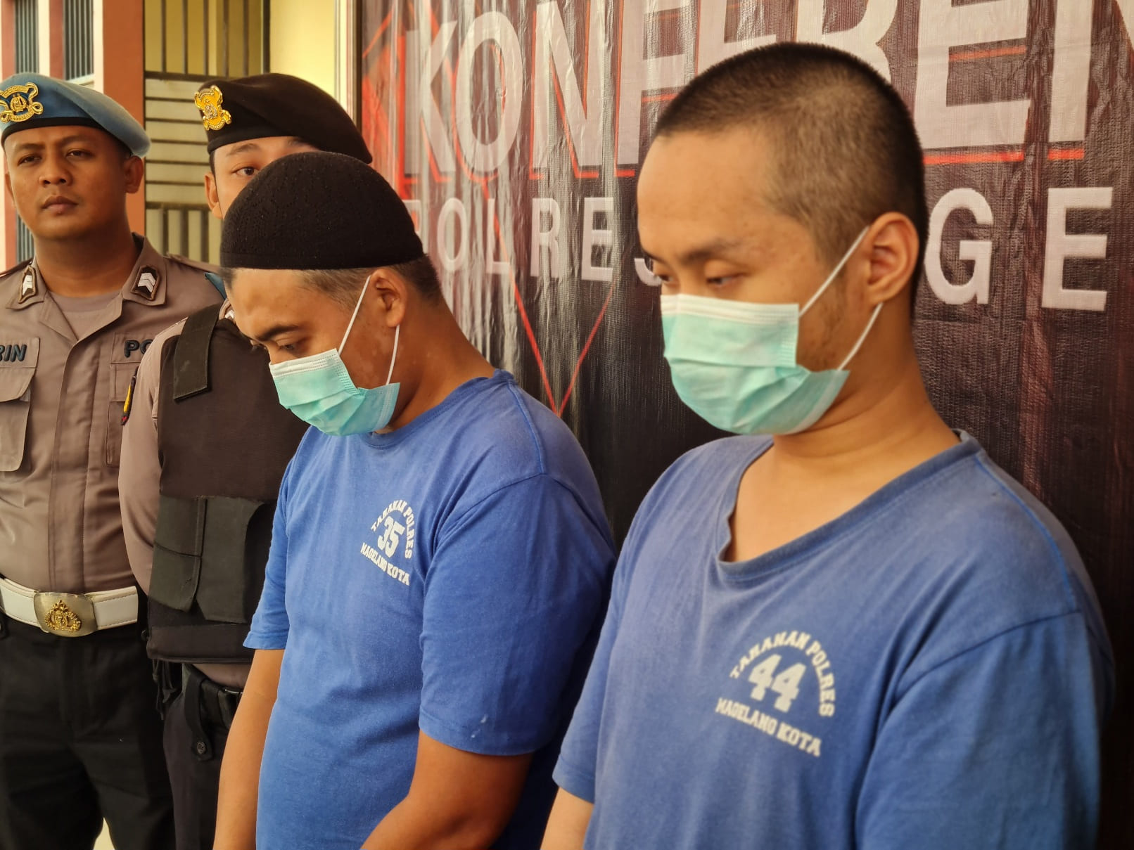 Polisi menangkap dua pelaku yang terlibat kasus penipuan dana talangan.