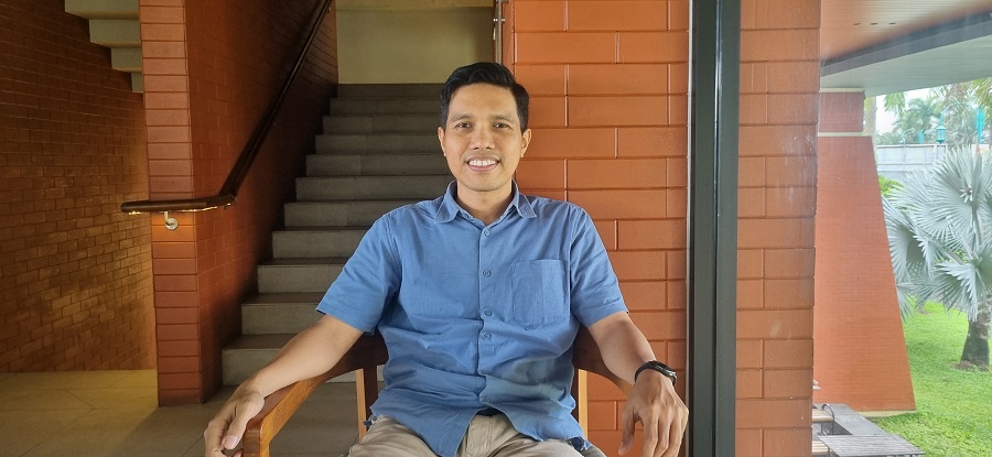 Ketua LSP Muhammadiyah dan foto mahasiswa UMY saat mengikuti asesmen LSP.