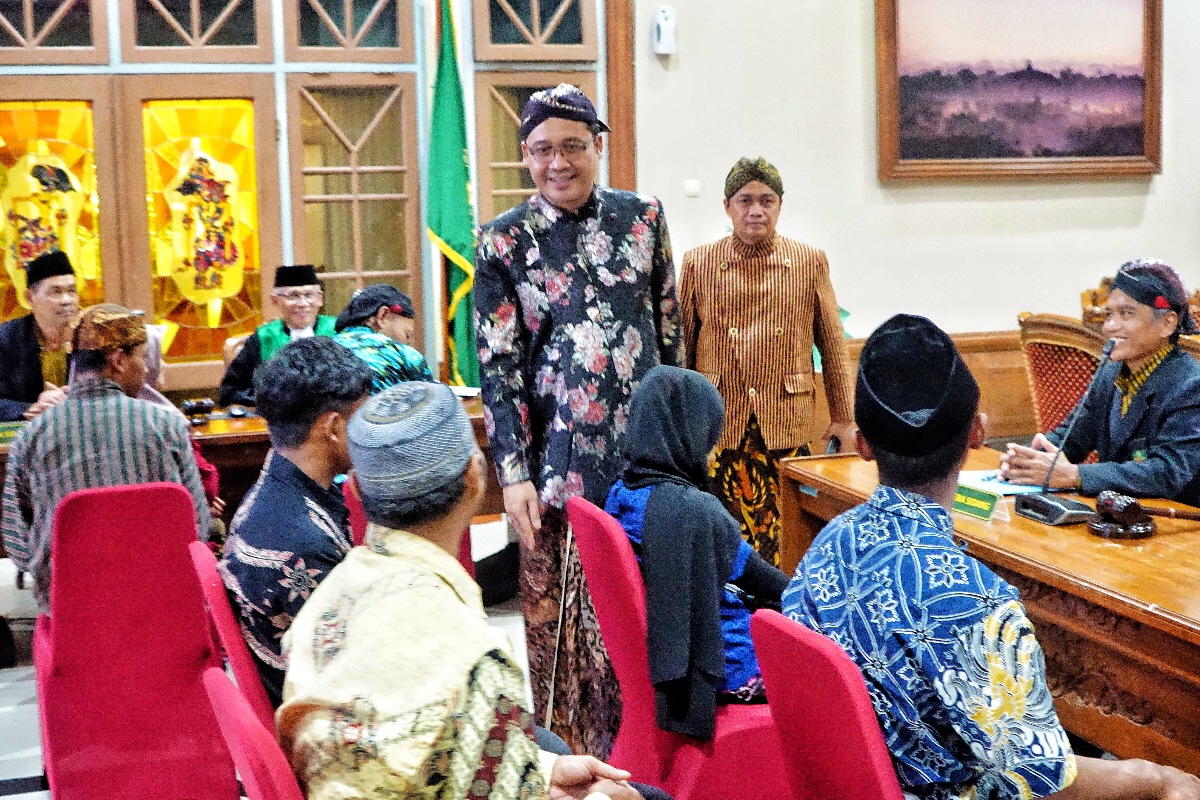 Bupati Magelang Grengseng Pamuji meluncurkan pelayanan terpadu sidang itsbat nikah dan inovasi Menyala Anyar Gress, Kamis (22/5).