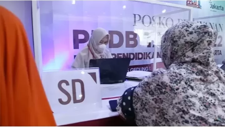lustrasi pelaksanaan PPDB