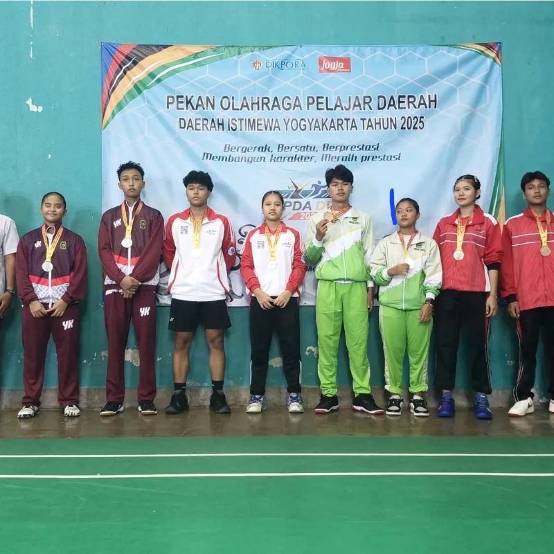 MENUJU POPNAS: Para atlet pelajar usai mendapatkan medali di ajang Popda DIY 2025.