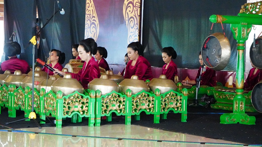 Festival Karawitan Putri Kabupaten Gunungkidul resmi dibuka oleh Gusti Putri di Joglo Taman Budaya Gunungkidul,&nbsp;Selasa (27/5/2025).